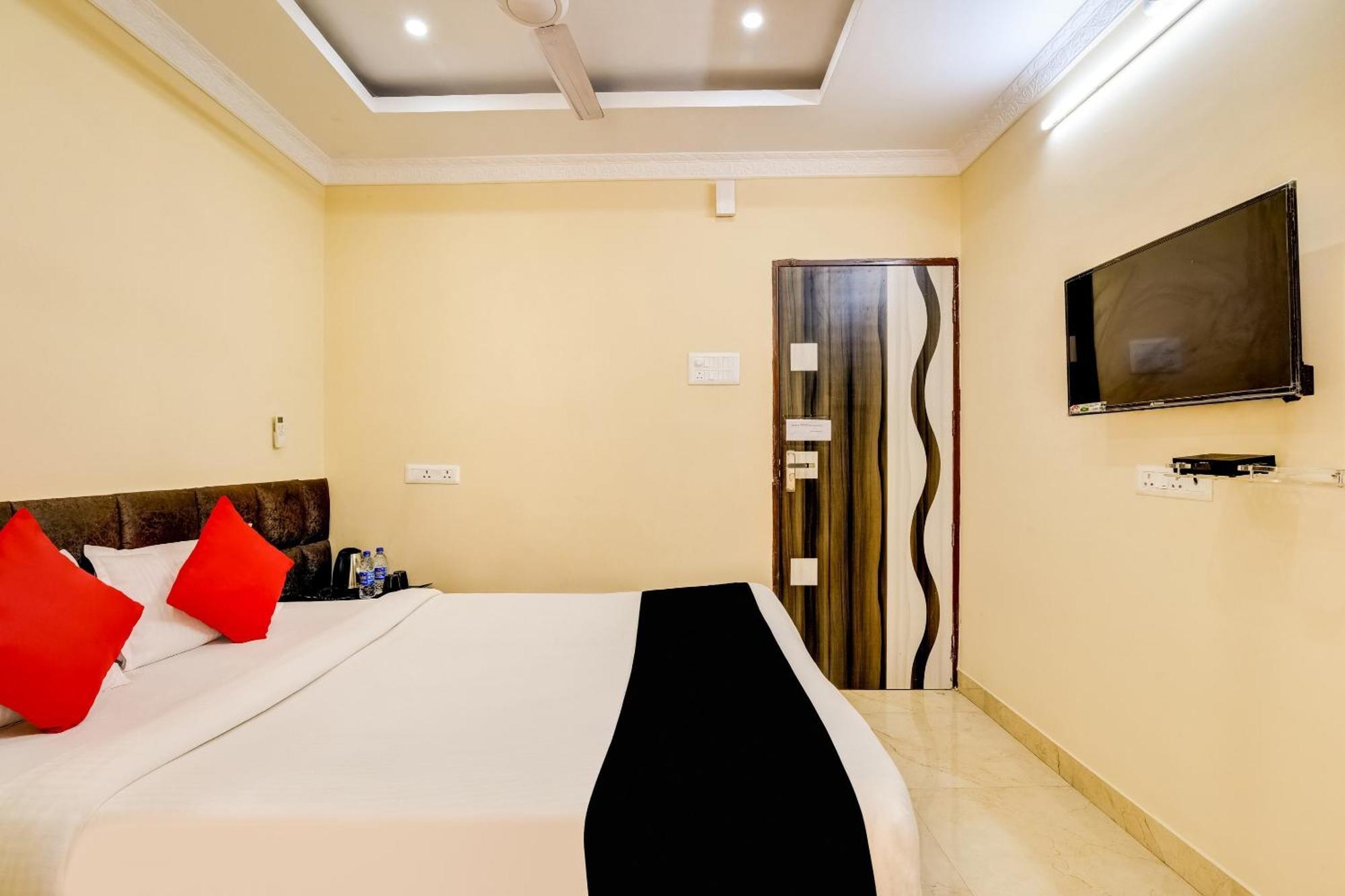 Capital O Good Luck Residency Hotel Dispur المظهر الخارجي الصورة
