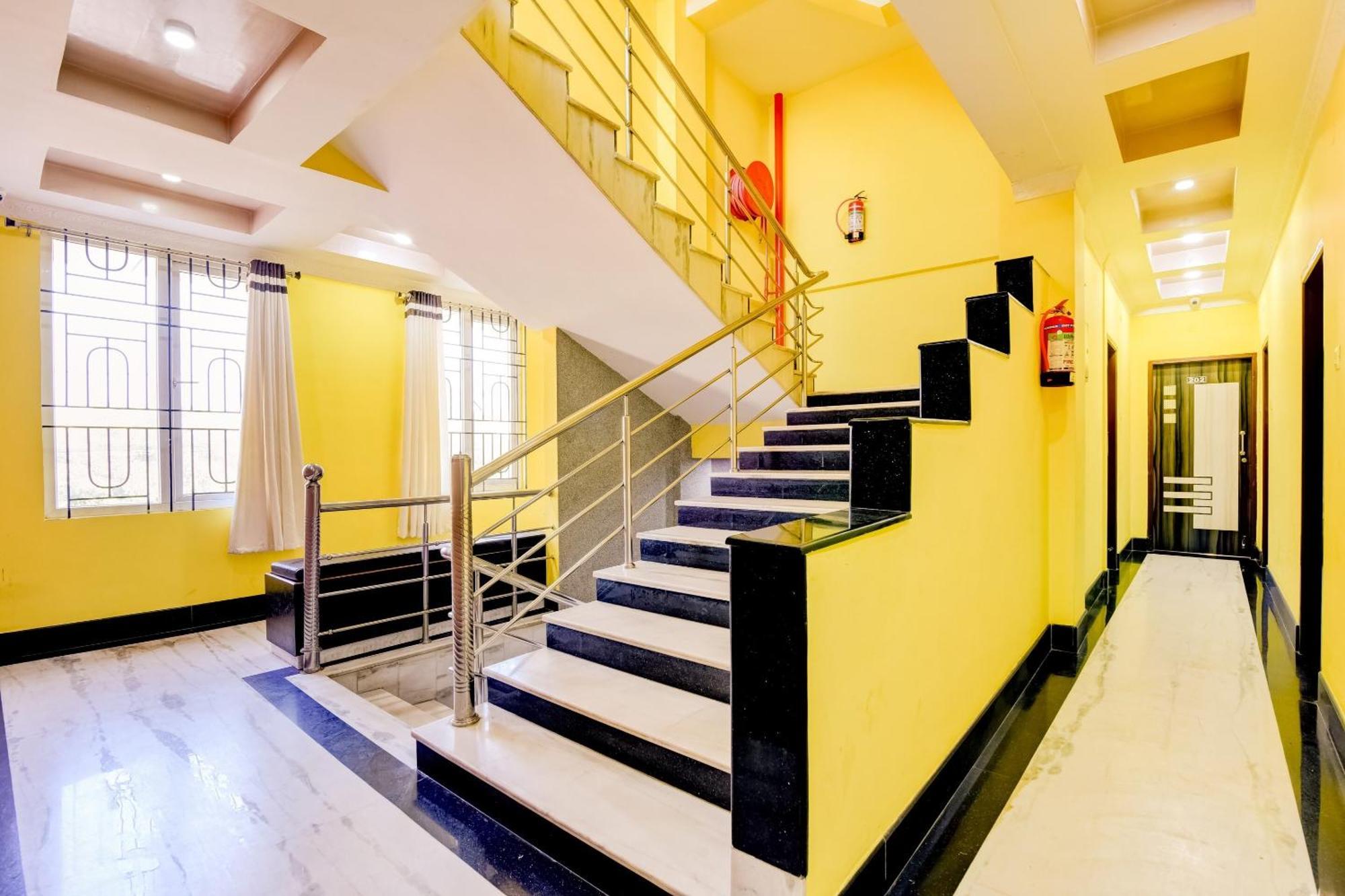 Capital O Good Luck Residency Hotel Dispur المظهر الخارجي الصورة